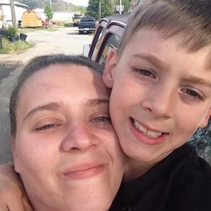 Meet your Posher, Brooke